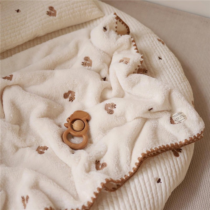 Baby Swaddle Factory - Towel Sleeping Bag Holding Quilt