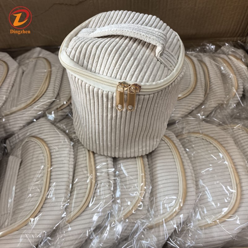 Makeup Bag Manufacturer - Large Capacity Travel Storage