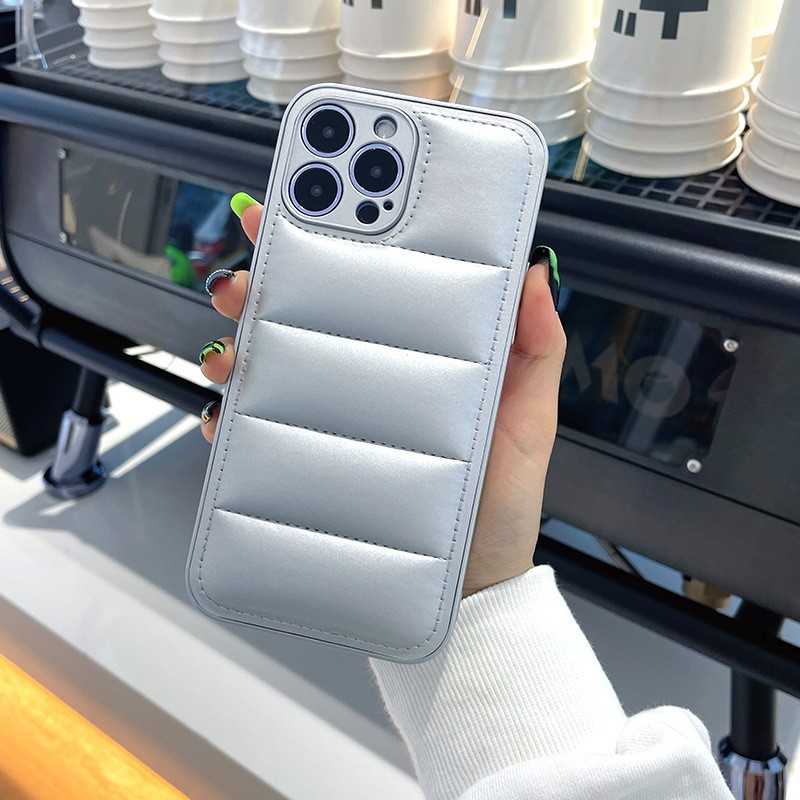 Phone Case Factory - Cotton-filled iPhone 14 Case