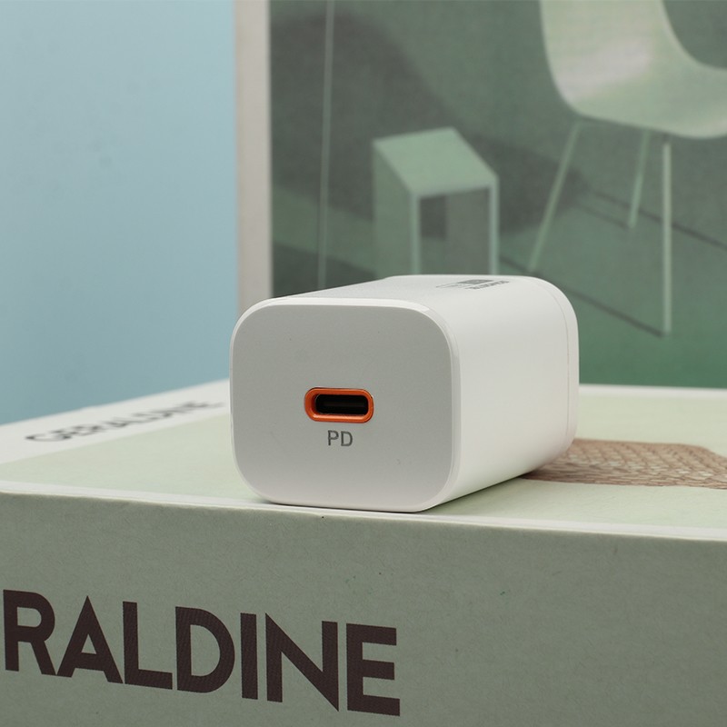 33W PD Charger Factory - iPhone Fast Charger with Cable