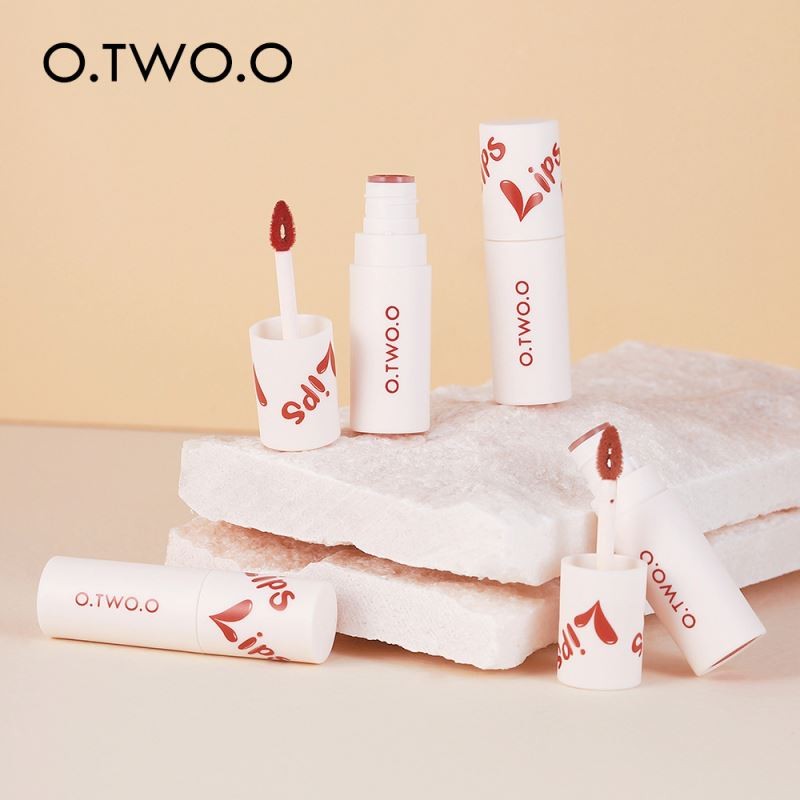 O.TWO.O Velvet Matte Lipstick Lightweight Liquid Lipstick Cosmetics Non Sticky Lip Glaze Waterproof Long Lasting Lip Tint Makeup