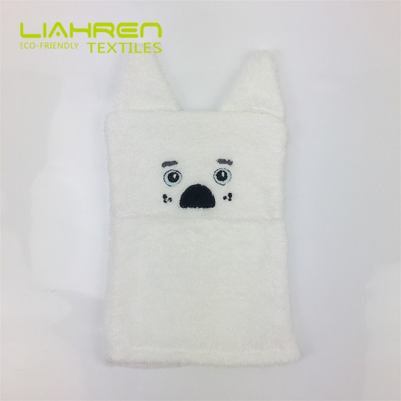 Hot Selling Baby Bath Products Protect Sensitive Baby Skin Bath Mitten Bamboo Fiber Baby Bath Mitts
