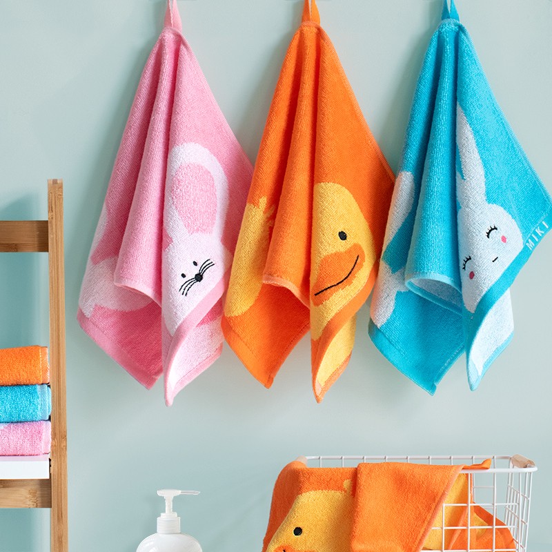 High Quality Yarn Dyed Jacquard Super Soft Cute Cartoon Design Bamboo Towels for Baby Kids Bathroom Washcloths Facial Towels Set