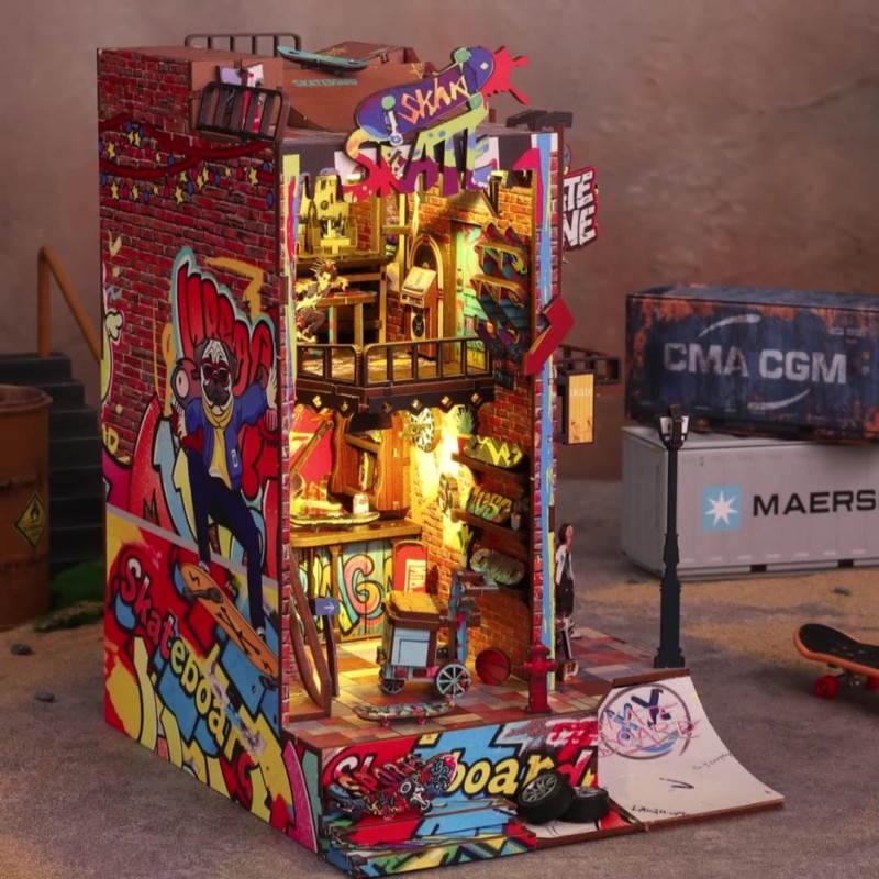 Doll House Manufacturer - OEM Book Nook Assembly Kit