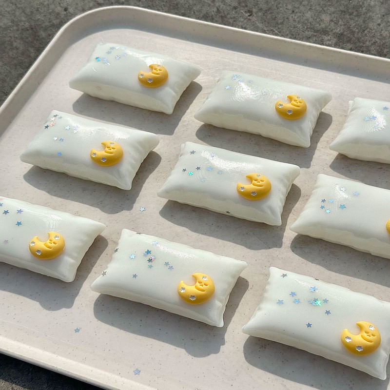 Stress Ball Manufacturer - OEM Quilt Squeeze Pillow