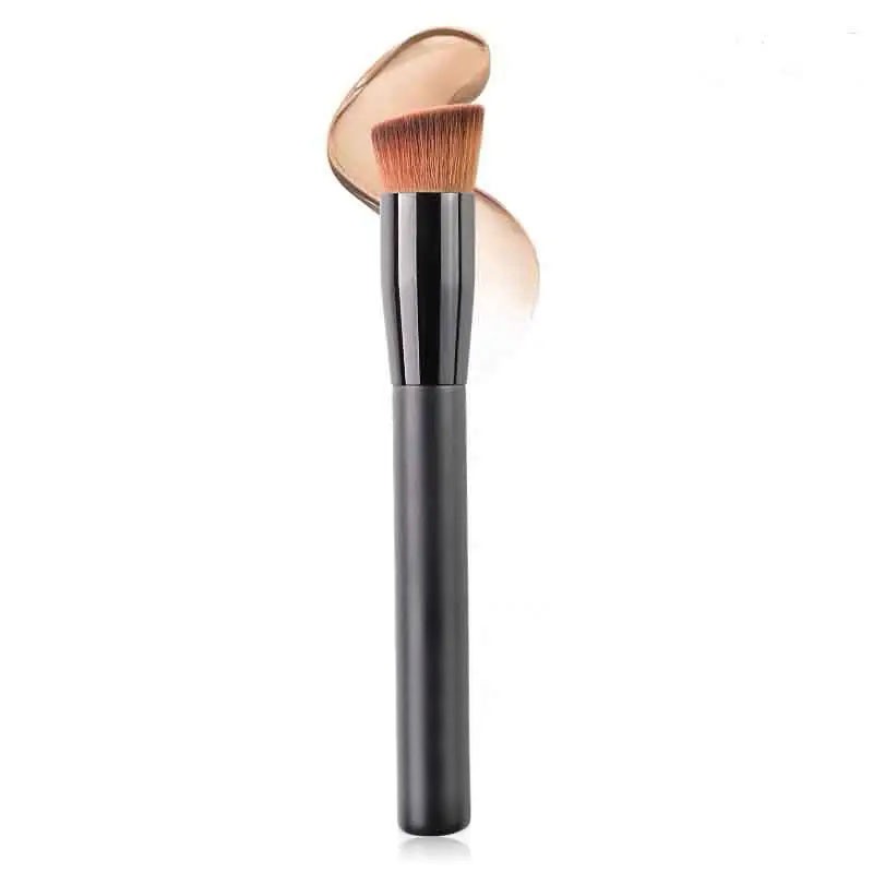 131 Mineral Powder Makeup Tools Concealer Perfect Slanting Liquid Foundation Brush with Wood Handle Nylon Material