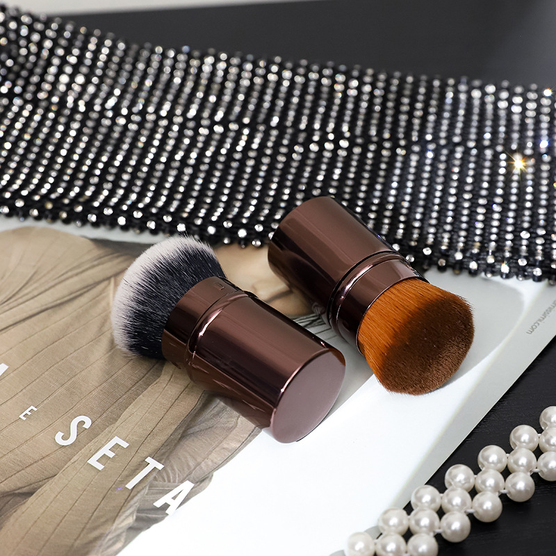 2025 New Private Label Beauty Makeup Retractable Foundation Blush for Bronzer and Powder Cosmetic Kabuki Vegan Makeup Brush
