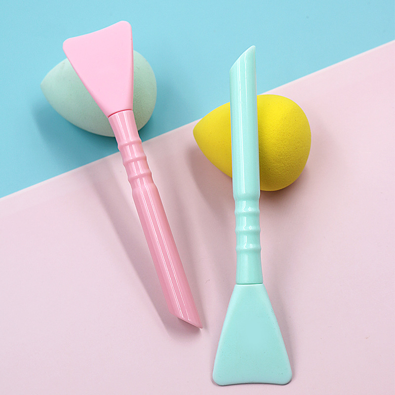 Hot Sale Soft Silicone Facial Cleansing Brush Multi-purpose Mask Stick Facial Silica Gel Cleaning Brush Beauty Tool