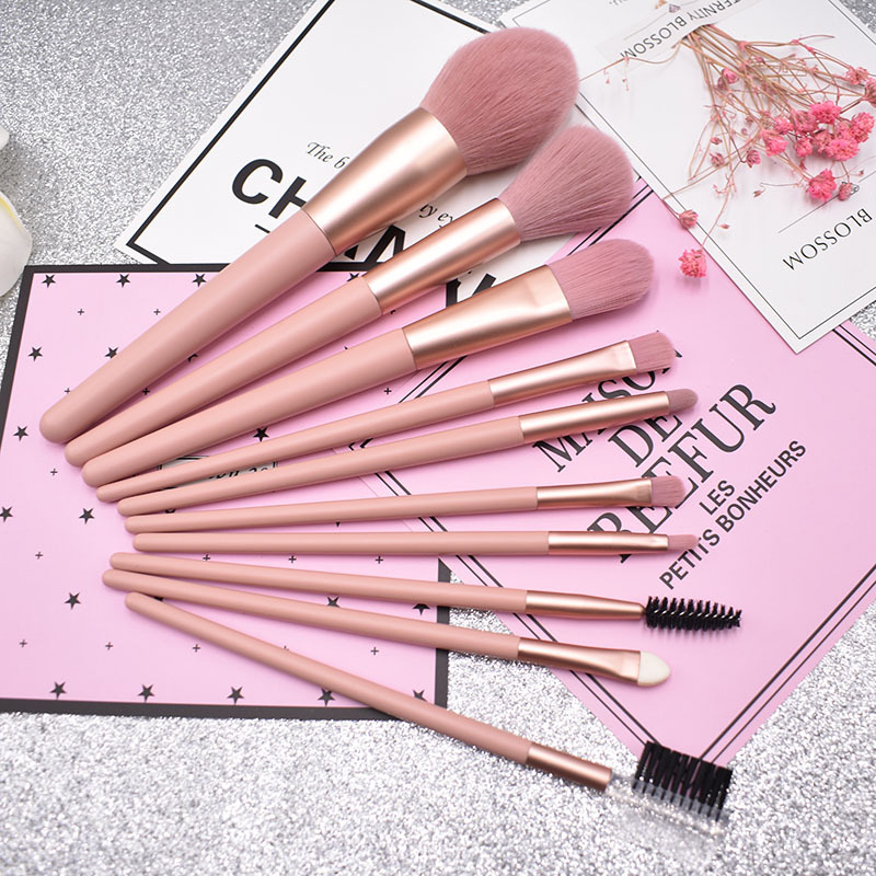 2024 Hot Selling Professional Pink Rose 12pcs Wood Handle Eye Shadow Blush Makeup Brush Set Beauty Tools Brush Cosmetic Brush