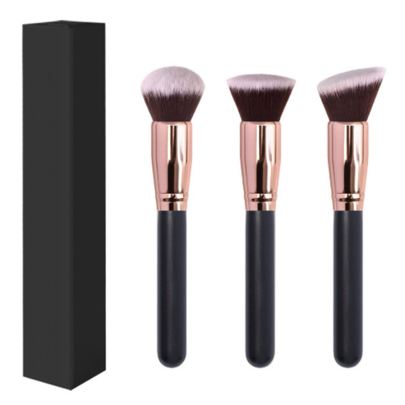 Comfortable Grip Foundation Brush Wood Handle Single Blush Contour Makeup Tool for Face Application Concealer with Package