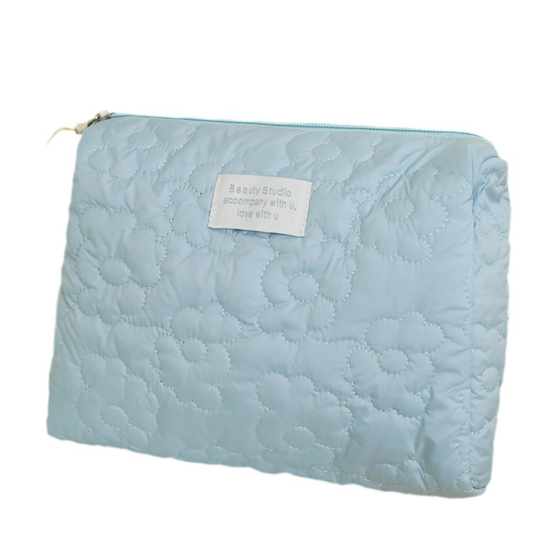 Makeup Bag Factory - Large Capacity Quilted Cloud