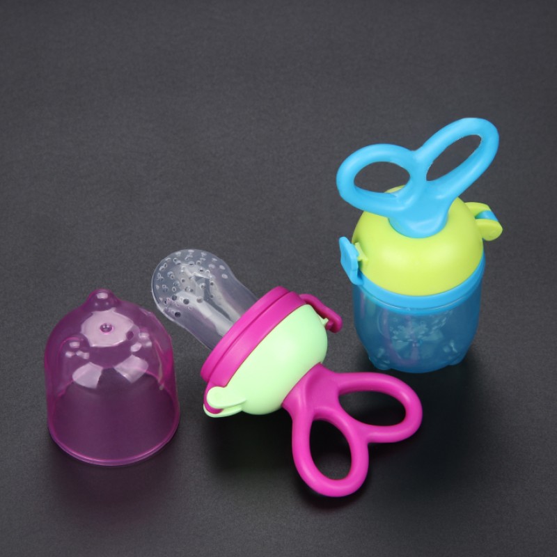 Fruit Feeder Manufacturer - Scissor Design PP Handle Anti Tip Dust Cover