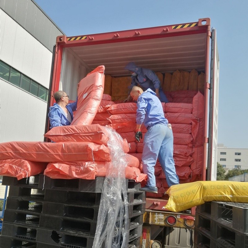 Clothlike Adult Diaper Manufacturer - Breathable & Economic