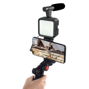 Smartphone Video Light Kit Manufacturer - OEM/ODM With Tripod Microphone Cold Holder