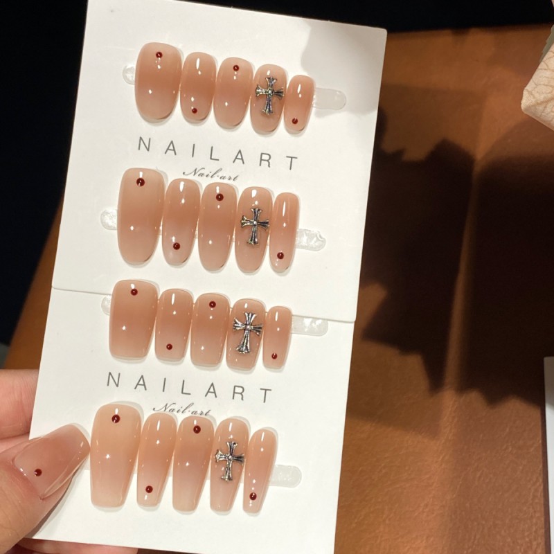 Aomian Milk Tea Time Nail Art Pure Hand-Wearing Armor Gentle White Gradient Croheart Nude French Style for Fingers