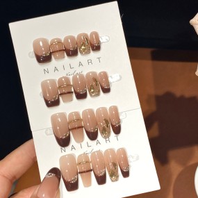 Retro Qiao Brown Pure Handmade Early Autumn Winter New Three-dimensional French Manicure Gentle Air Wear Armor Fingers