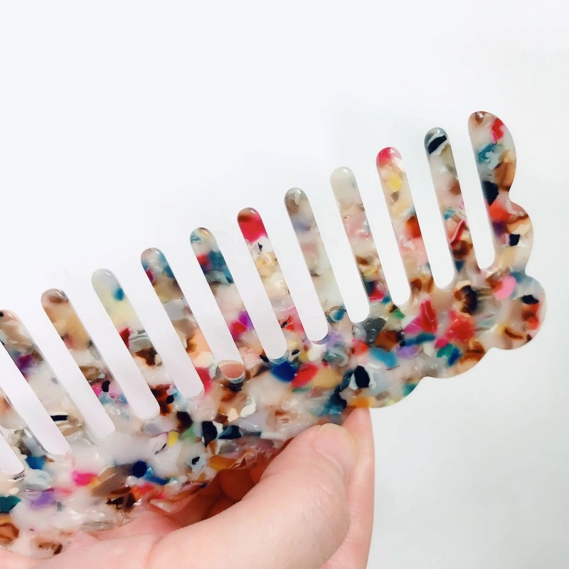 Anti-static Comb Factory - Laser Wave Mold Acrylic Resin