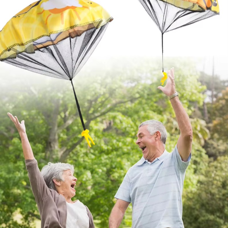 Parachute Toy Manufacturer - OEM Yellow Duckling Children's Park Airdrop Outdoor Sports Hand Throwing