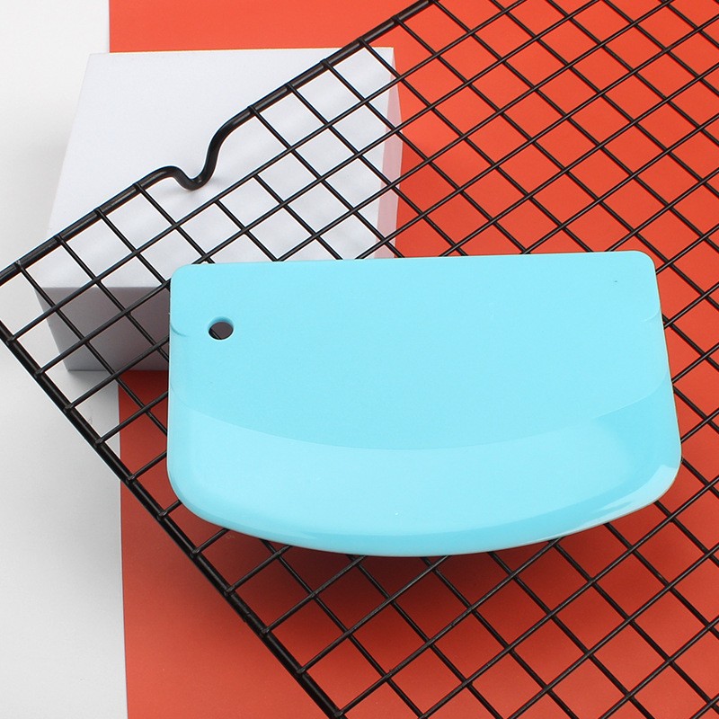 Pizza Cutter Manufacturer - Custom Branding Plastic Pastry Dough Scraper