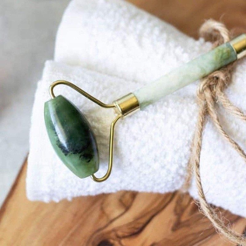 Jade Roller - Natural Stone Facial Massager