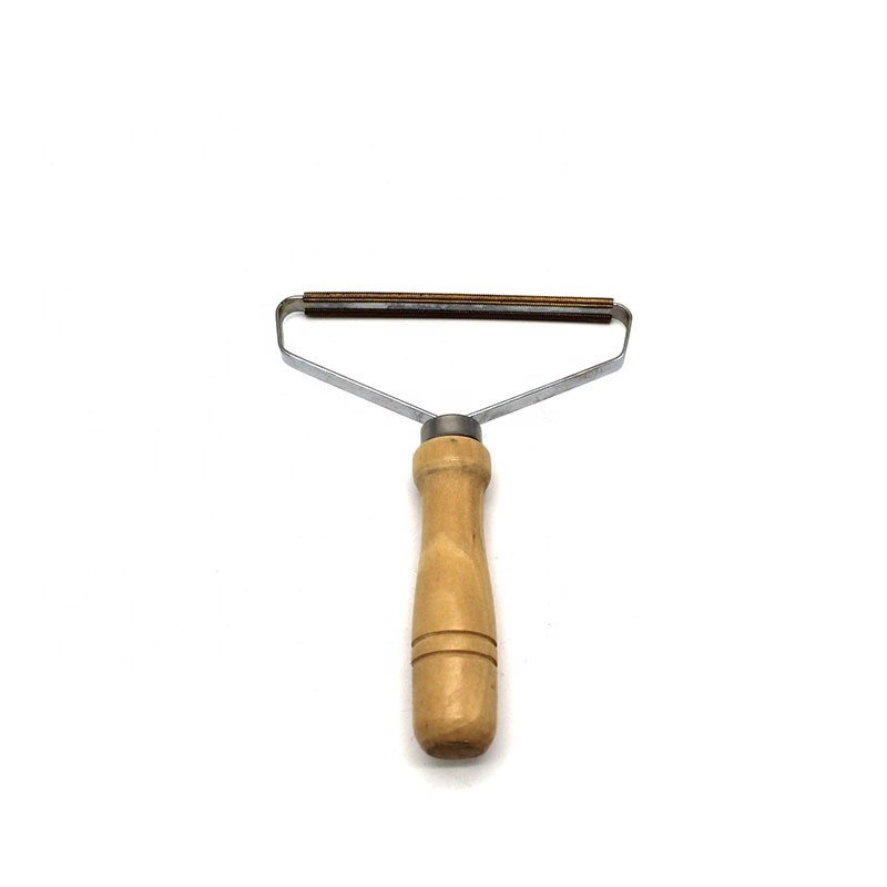 Copper Head Lint Remover - Natural Wood