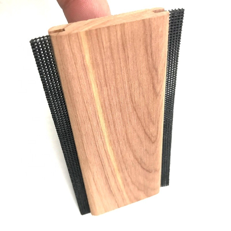 Cedar Wood Comb - Portable Lint Remover