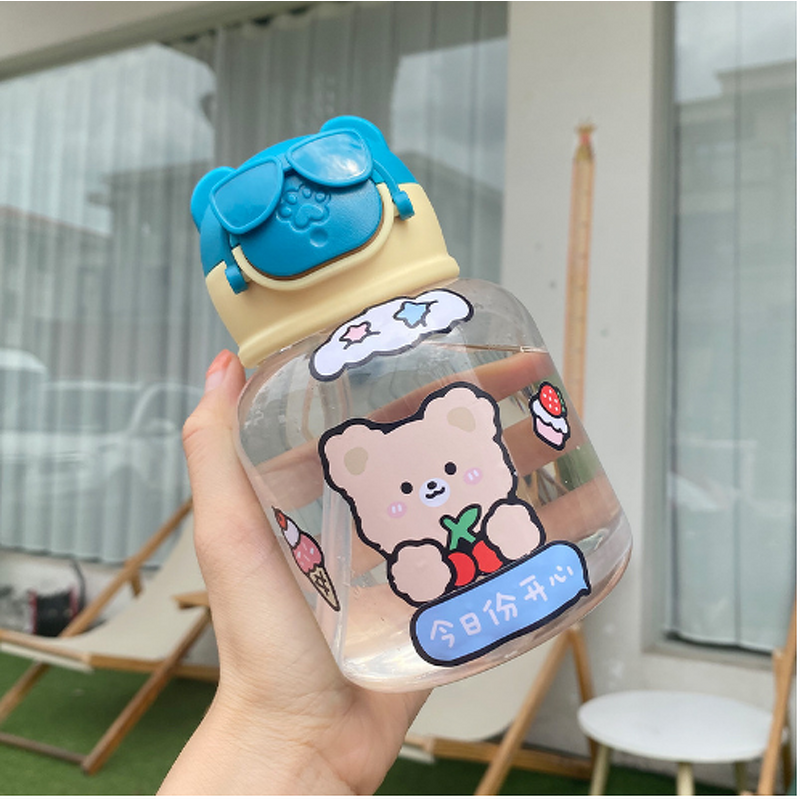 Water Bottle - Bear Lid Straw Design