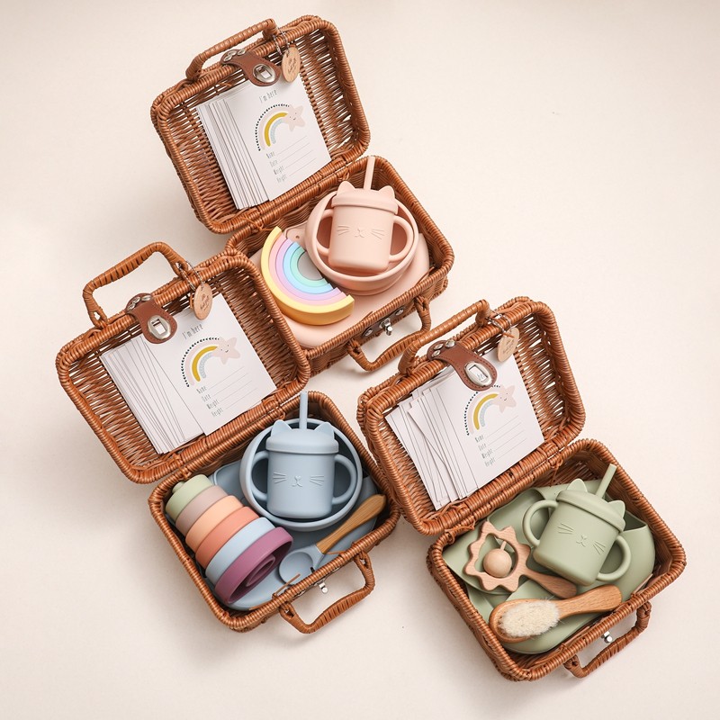 Baby Gift Set Manufacturer - Silicone Bib Bowl Cup Wooden Milestone Toy Newborn Retro Hamper Set