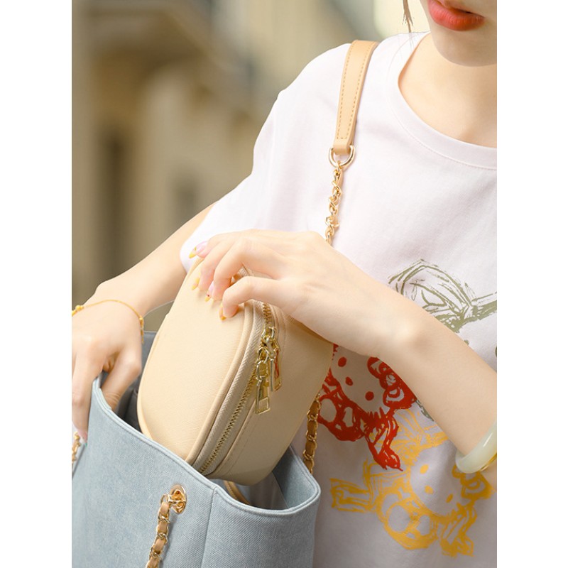 LED Makeup Bag - Portable Mirror Lighted Case