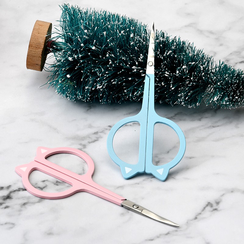 Makeup Tools Cat Style Curved Stainless Steel Scissors Coloured Eyelash Scissors Eyebrow Scissors