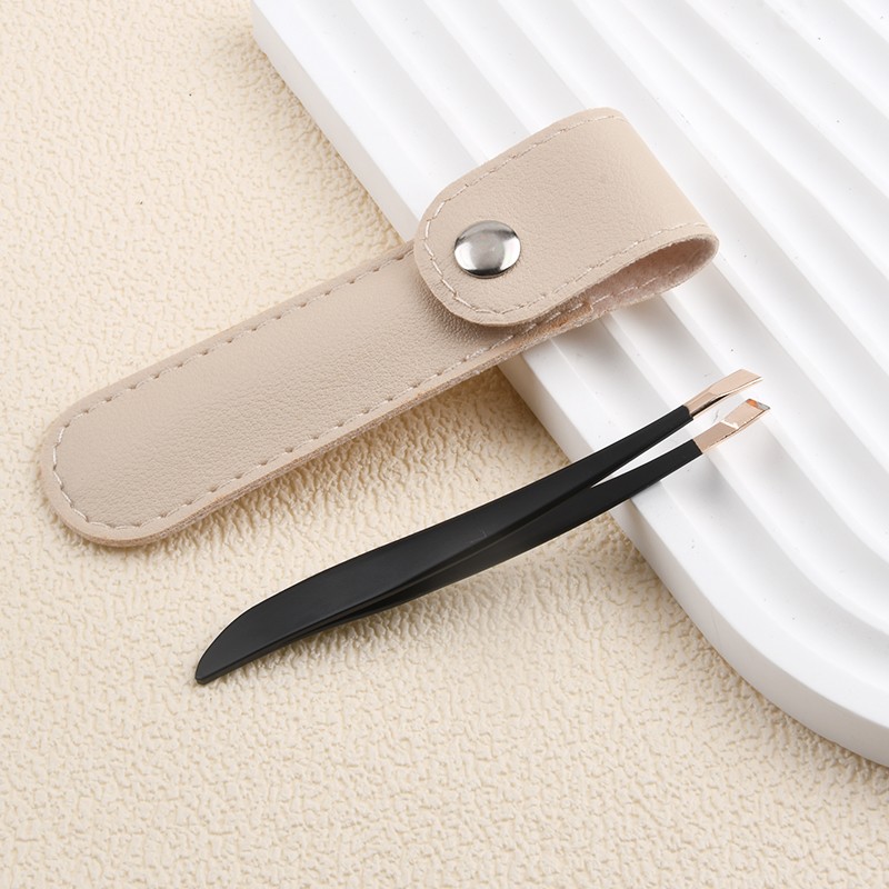 Professional Beauty Gold Eyebrow Lash Tweezer Pointed Slant Design for Eyebrow Shaping Lash Removal Customizable Private Label