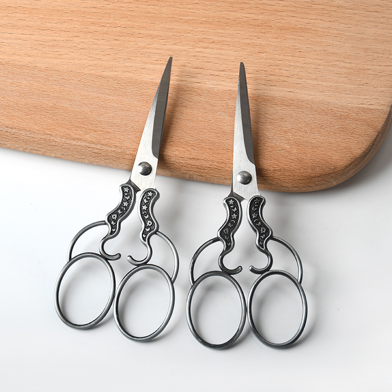 Mini Straight-Blade Vintage Handmade Embroidery Cross Stitch Snips Portable Household Scissors Genuine Tea Leaf Snips