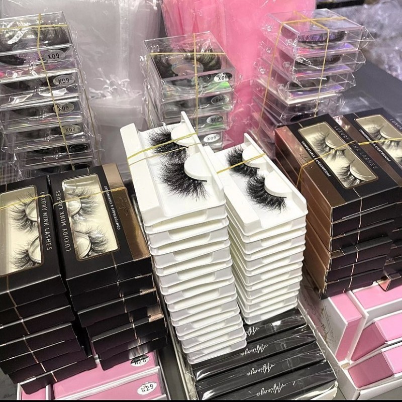 Wholesale Private Label 6d Faux Mink Lashes With a Competitive Price