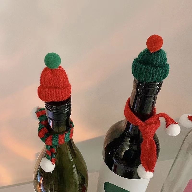 Christmas Bottle Scarf Supplier - Mini Christmas Hat Scarf Doll Decoration Bottle Scarf