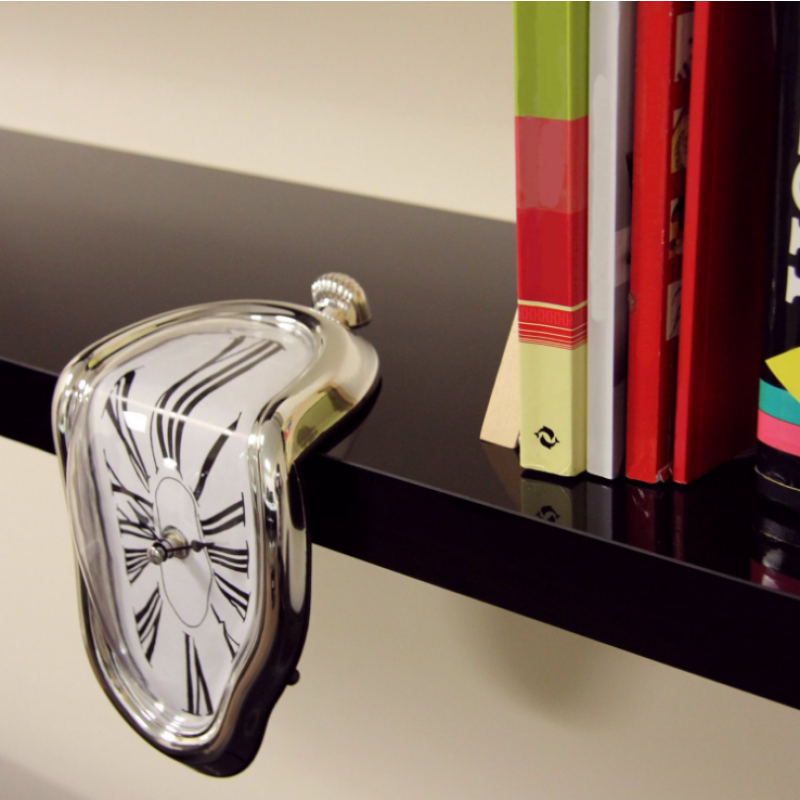 Melting Clock - Creative Hanging Decor