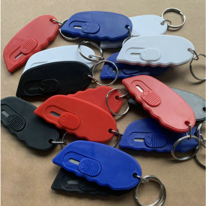 Keychain Knife - Telescopic Utility Cutter
