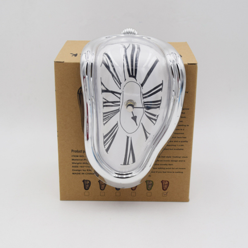 Melting Clock - Creative Hanging Decor
