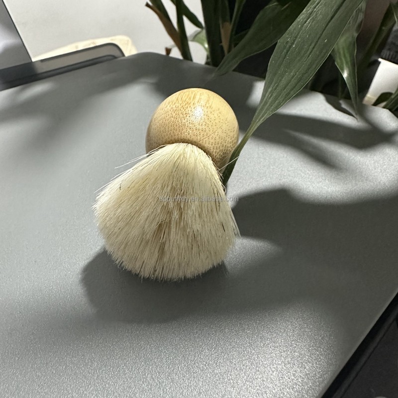 Custom Facial Brush Manufacturer - Natural Bristles Wooden Kabuki Cleansing Brush