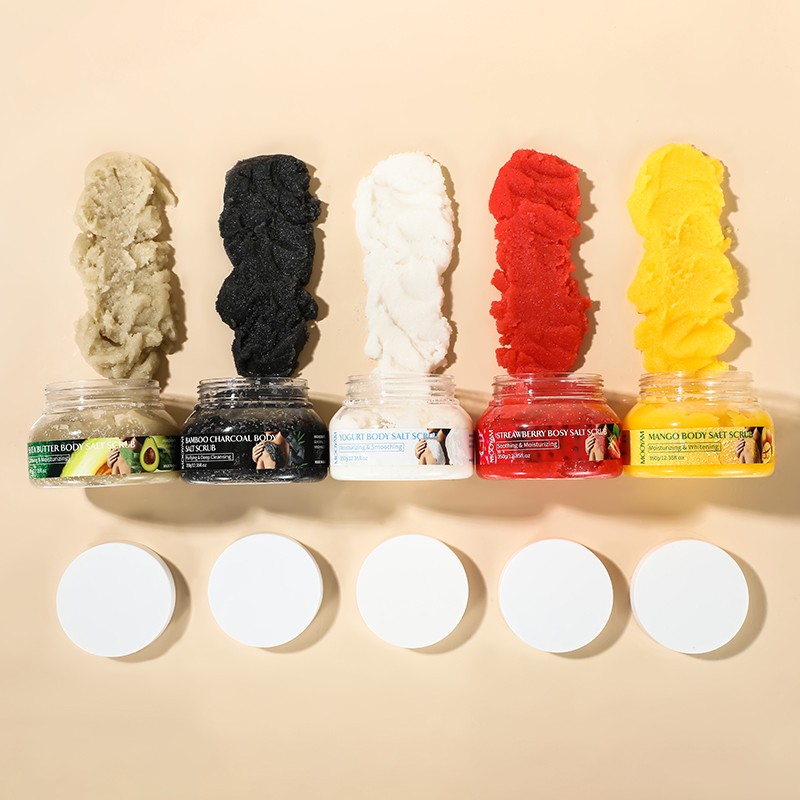 Wholesale Fruit Sea Salt Scrub Exfoliating Wholesale Vegan Skin Whitening Moisturizing Mango Blueberry Kiwi Bath Salt Body Scrub