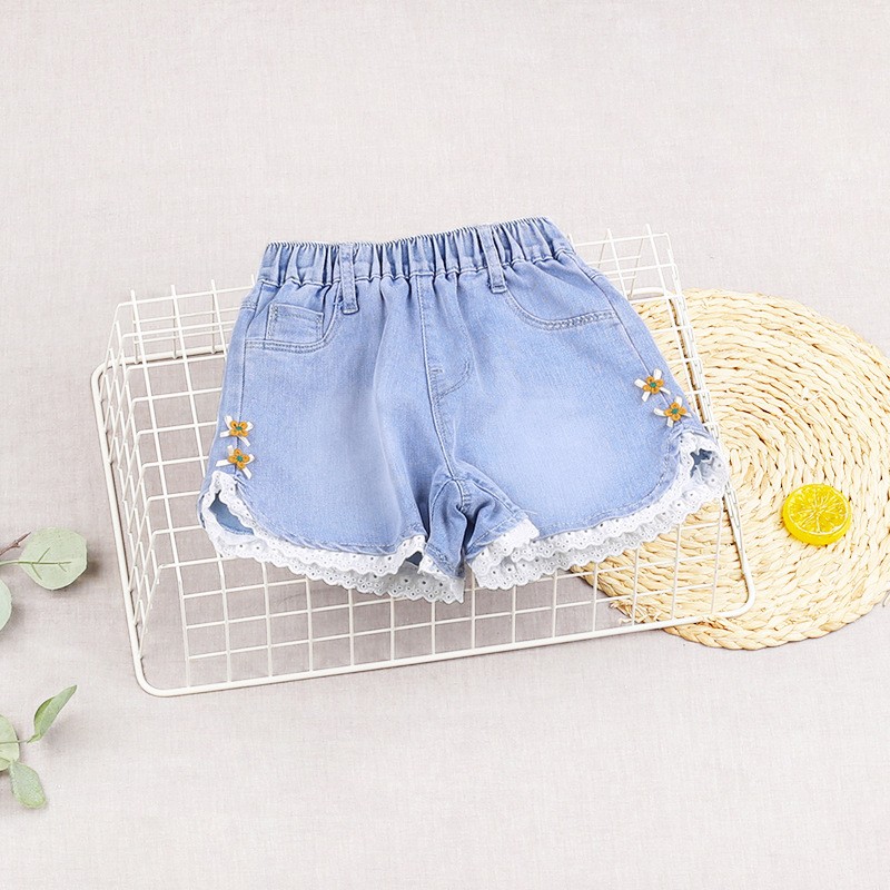Girls Summer 2024 New Arrival Western Korean Style Versatile Children Summer Wear Thin Denim Shorts with Lace Trendy
