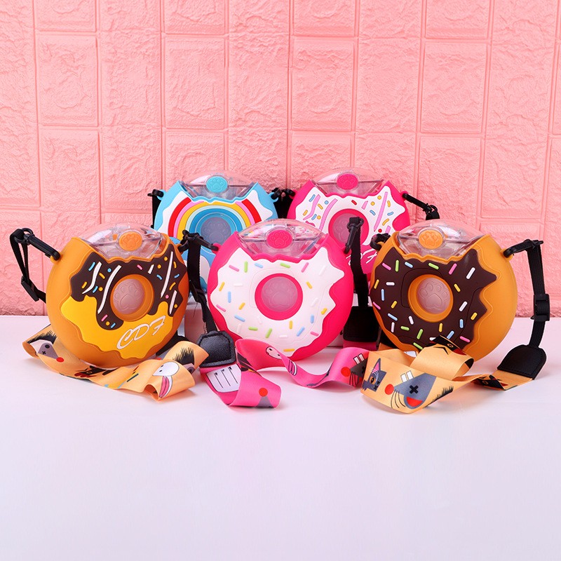 2021 New Donut Shape 380ml Children Bpa Free Drinking Bottle Cute Portable School Kids Water Bottle With Straw /strap