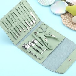 Folding Bag 16-Piece Nail Clipper
