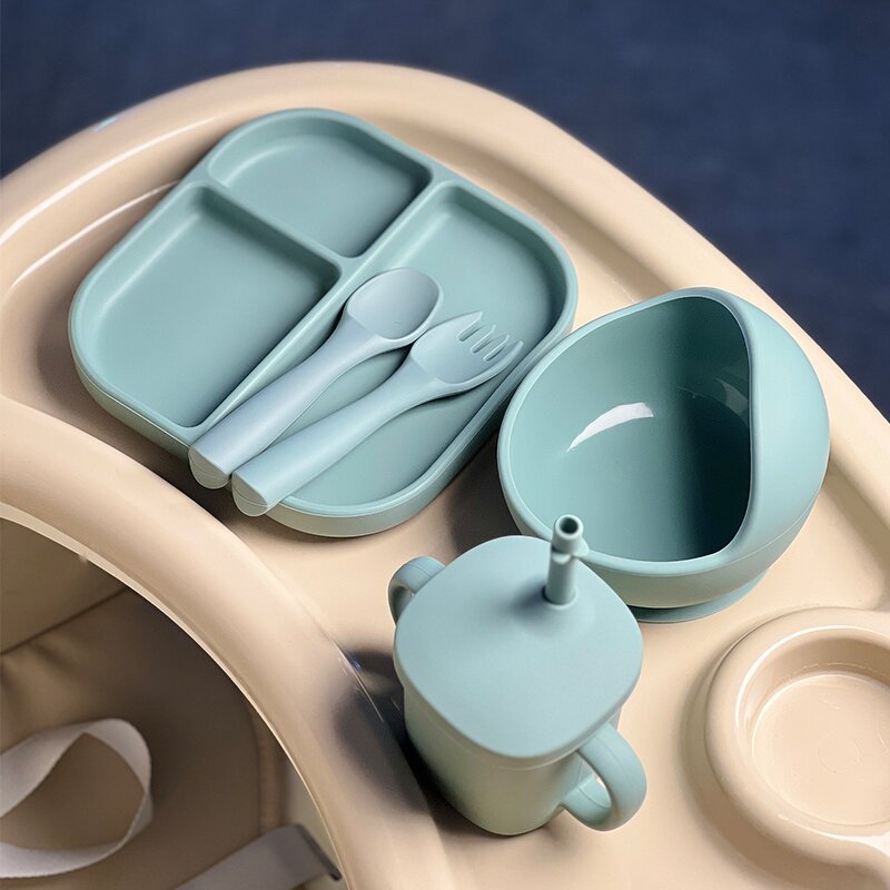Food-Grade Blue Baby Accessories Set Silicone Plate Set Baby Feeding Silicone Baby Tableware