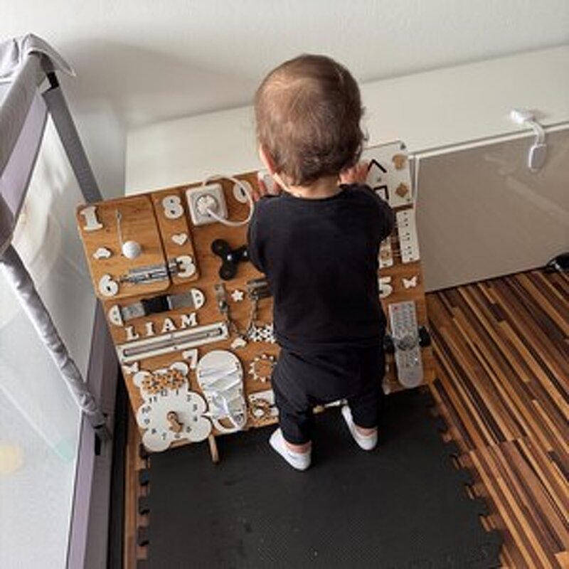 Learning Play Wooden Felt Activity Board Wall-mounted Toy Wooden Sensory Activity Board for Children