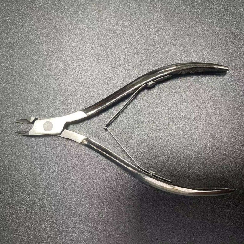 Professional Stainless Steel Vietnam Cuticle Nipper High-Quality Nail Clipper D09