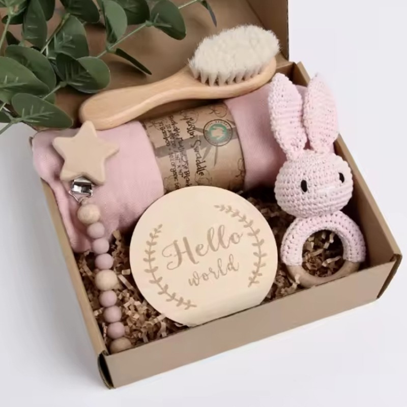 New Product Factory Wholesale Gift Basket Shower Essential Set Custom Gift Set Bamboo Cotton Muslin Baby Swaddle Blanket