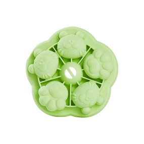 Wholesale Cute Animal Design Baby Food Mold Food Grade Silicone Baby Candy Cake Mold Feeding Accessories