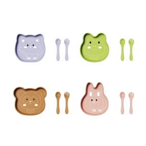 New Eco-Friendly Non-Toxic Strong Suction Bowl Spoon Set Feeding Bib Baby Silicone Plate Set