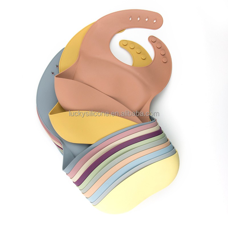 Hot Selling BPA Free Silicone Baby Feeding Set with Silicone Baby Bib Baby Products