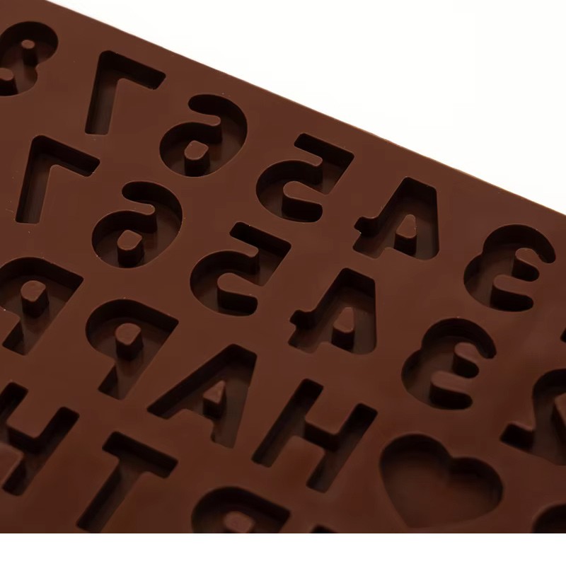 Non-Stick Disposable Mini Cake and Muffin Mold